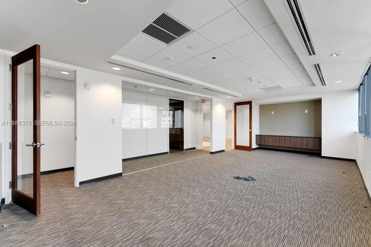 75 Valencia Ave # 1050, Coral Gables, FL 33134 photo 2