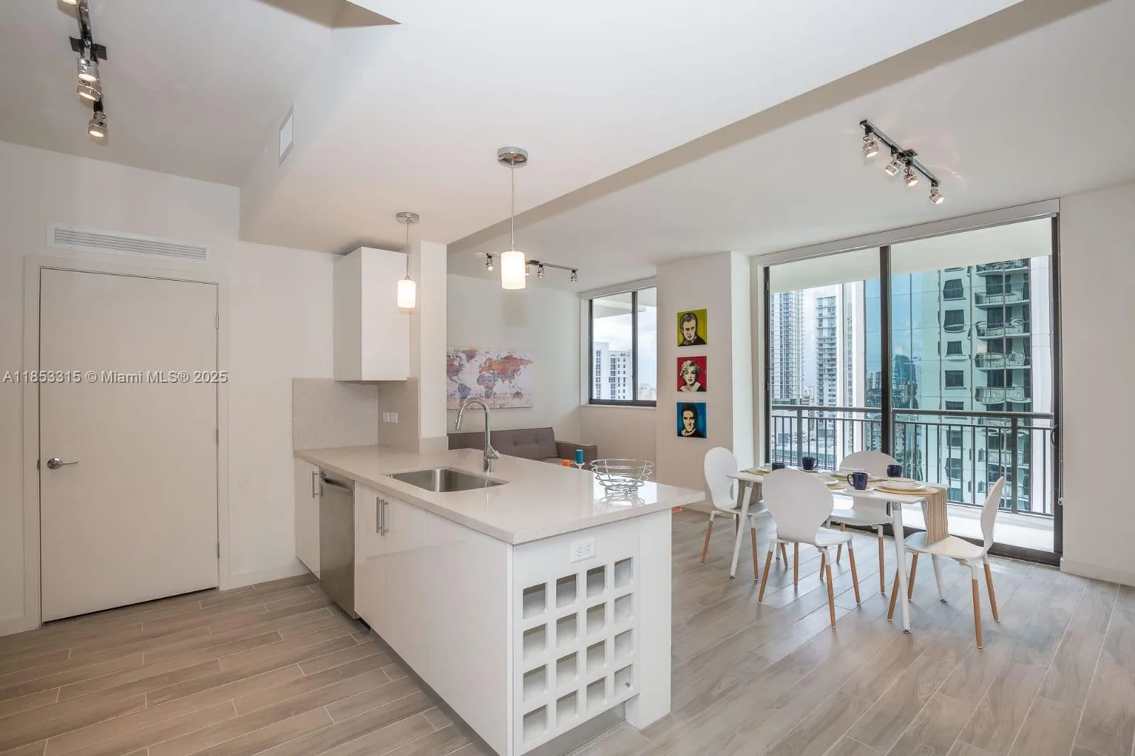 999 SW 1st Ave # 1715, Miami, FL 33130 photo 11