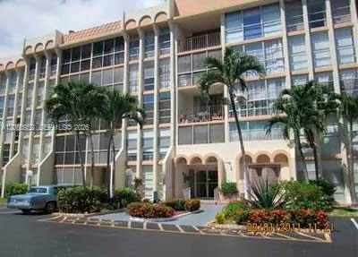 851 Three Islands Blvd # 108, Hallandale Beach, FL 33009