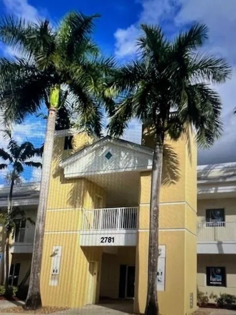 2781 Vista Parkway, West Palm Beach, FL 33411