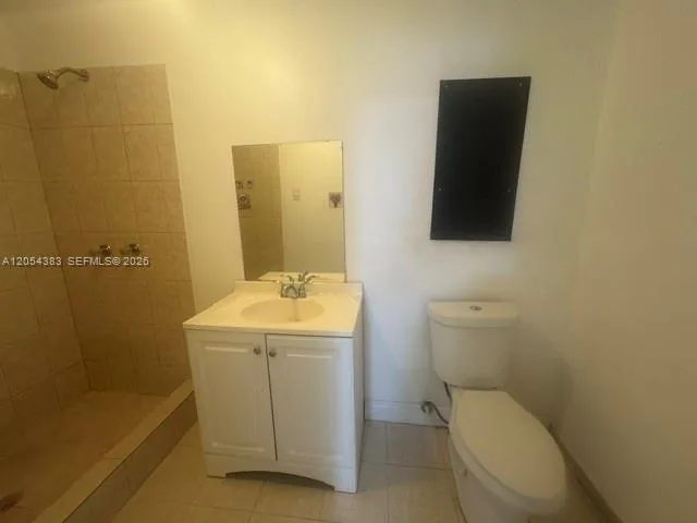 374 NE 171 Street, North Miami Beach, FL 33162 photo 12