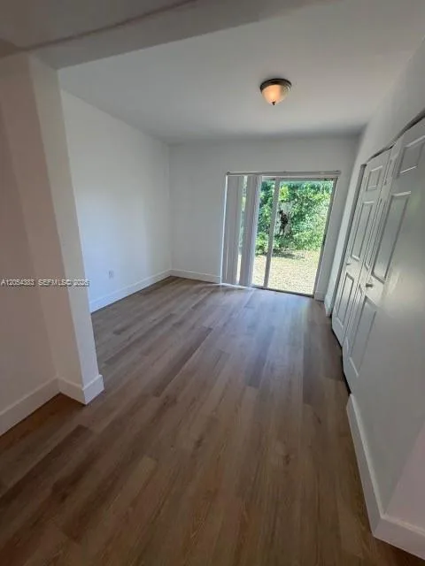 374 NE 171 Street, North Miami Beach, FL 33162 photo 6