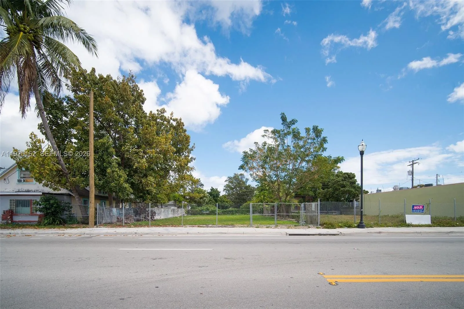 7635 NE 2nd Ave, Miami, FL 33138 photo 3