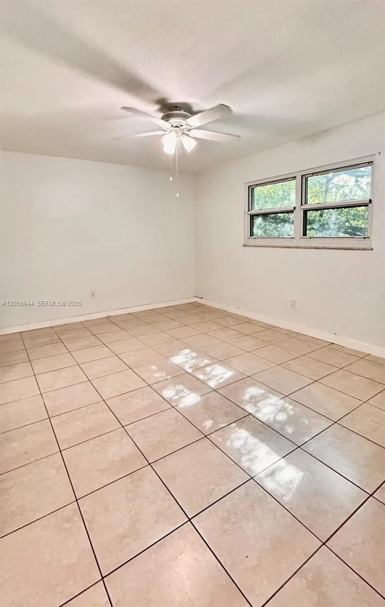 3265 Griffin Rd # 205, Dania Beach, FL 33312 photo 10