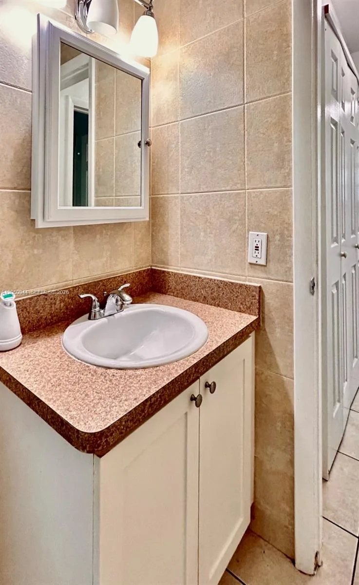 3265 Griffin Rd # 205, Dania Beach, FL 33312 photo 13