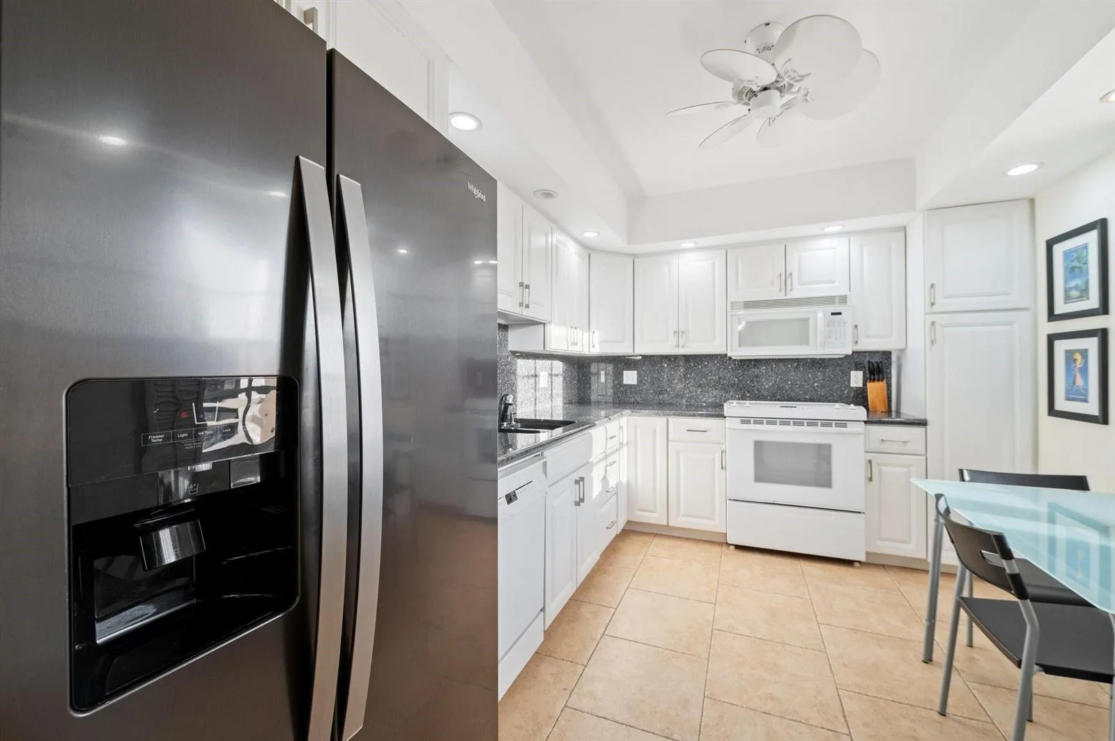 3900 Oaks Clubhouse Drive # 310, Pompano Beach, FL 33069 photo 8