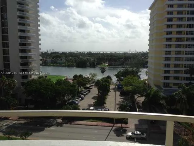 5555 Collins Ave # 8S, Miami Beach, FL 33140 photo 10
