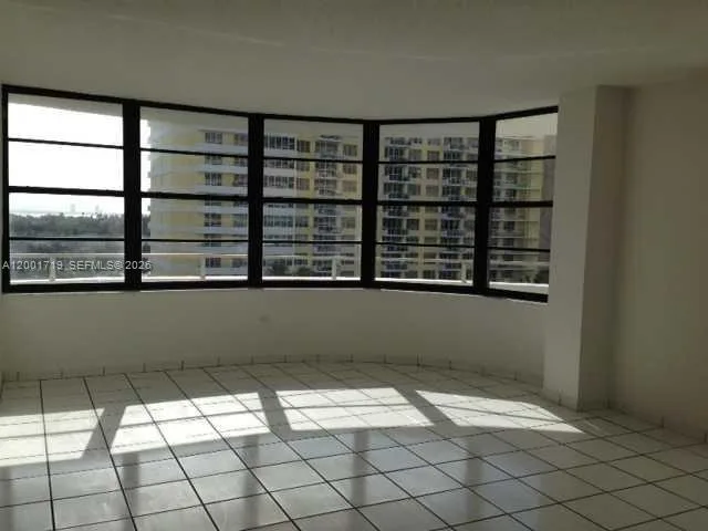 5555 Collins Ave # 8S, Miami Beach, FL 33140 photo 2
