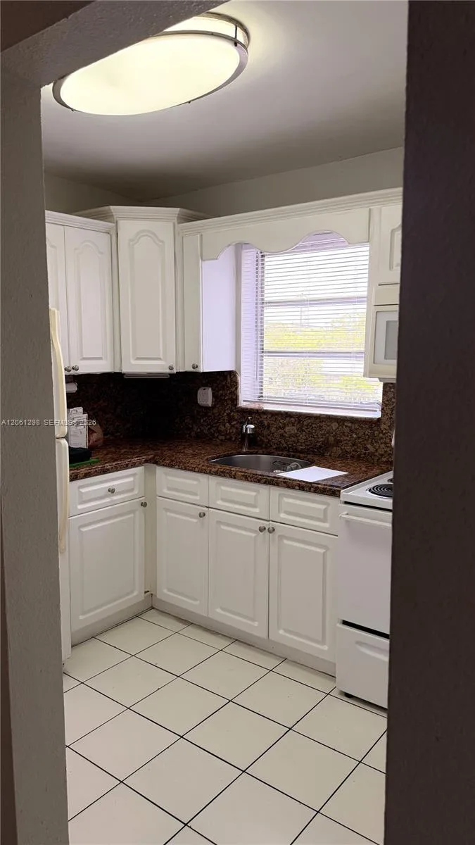 5100 W Flagler St # 204, Miami, FL 33134