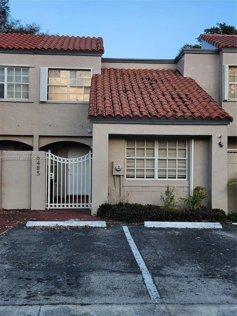 6485 SW 129th Ave, Miami, FL 33183 photo 2