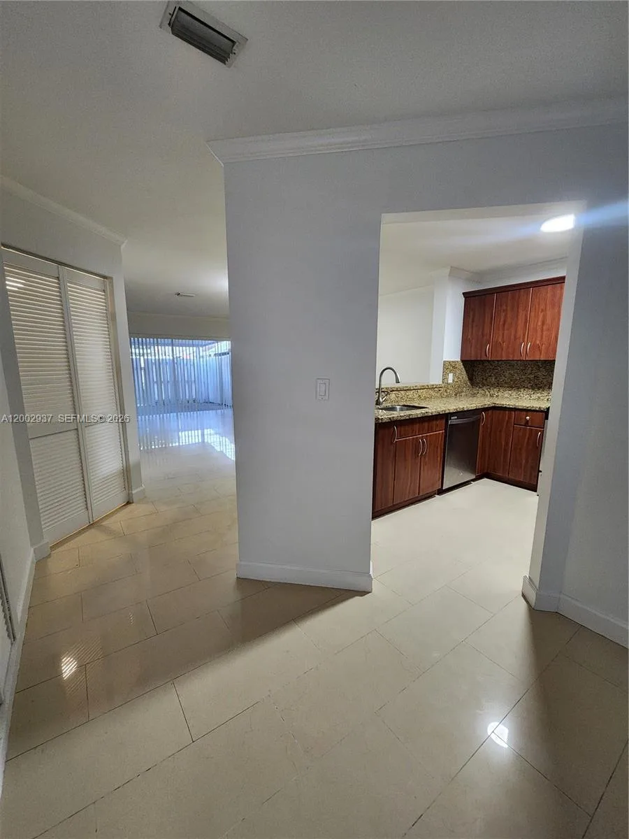 6485 SW 129th Ave, Miami, FL 33183 photo 3