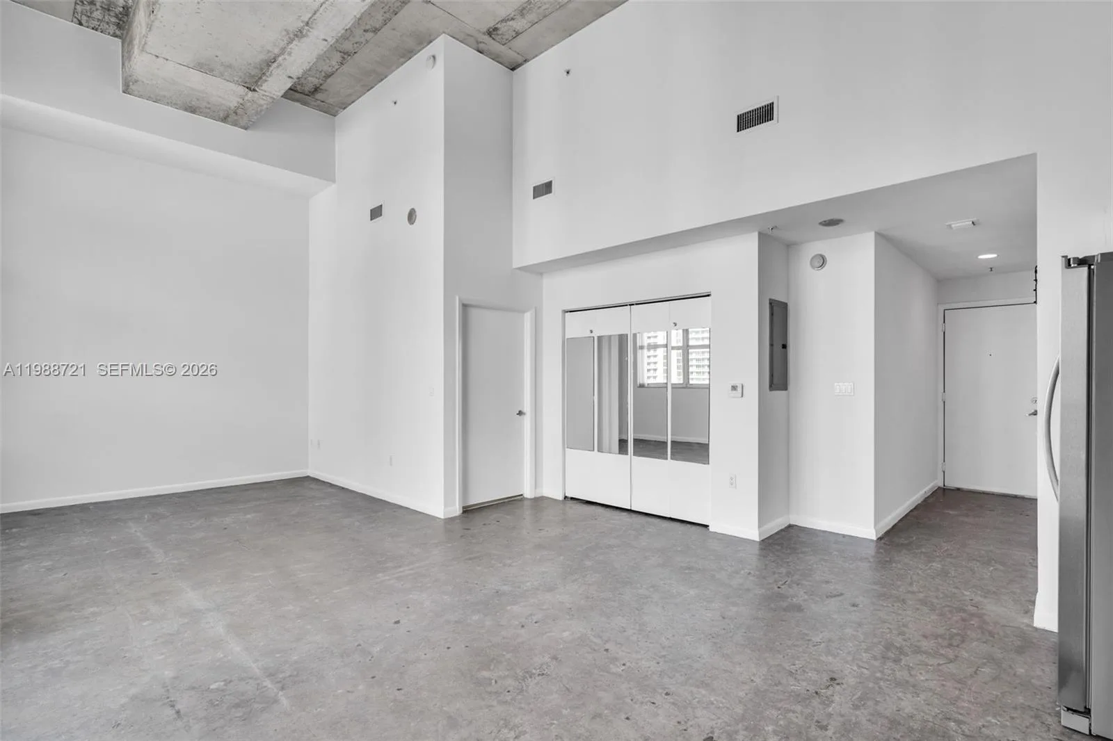 133 NE 2nd Ave # 3610, Miami, FL 33132 photo 13