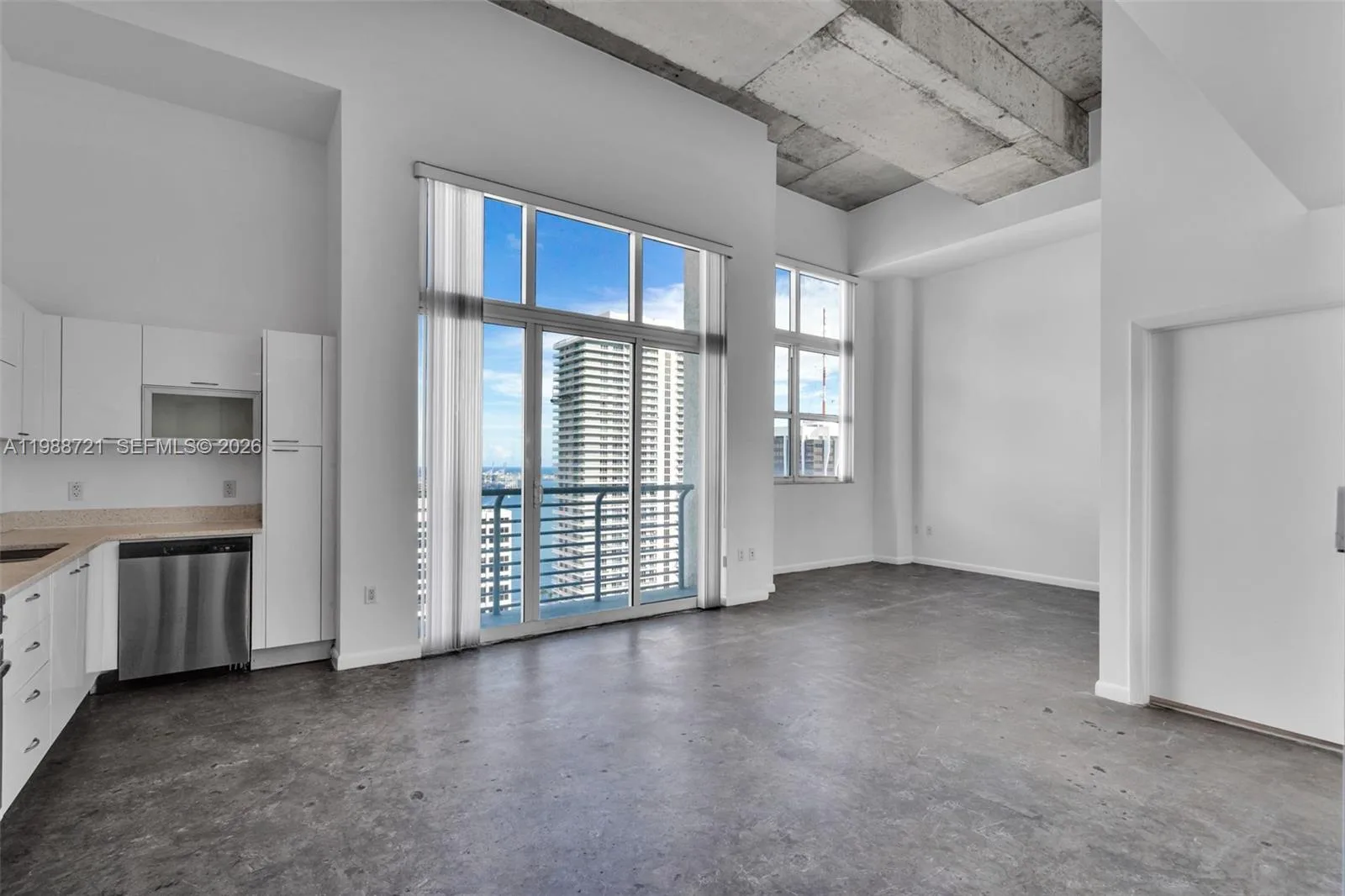 133 NE 2nd Ave # 3610, Miami, FL 33132 photo 4