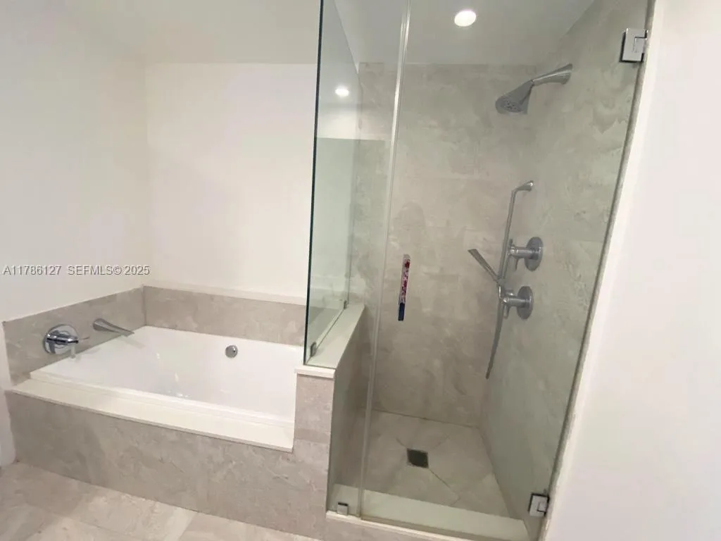 488 NE 18th St # 4905, Miami, FL 33132 photo 10