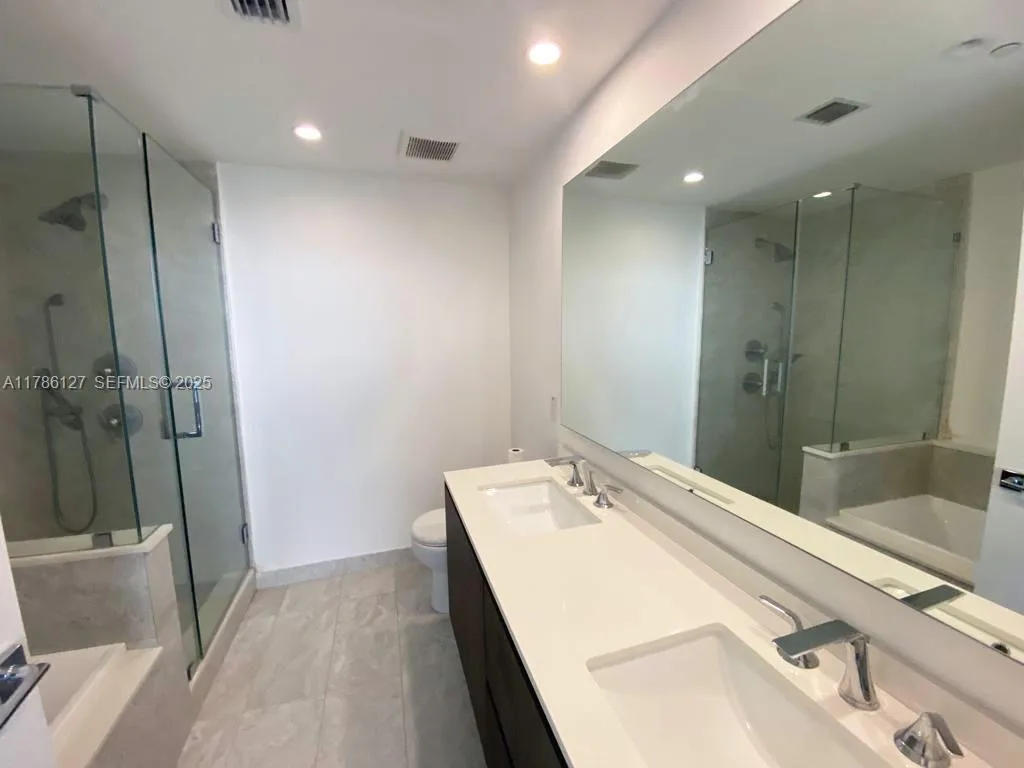 488 NE 18th St # 4905, Miami, FL 33132 photo 8