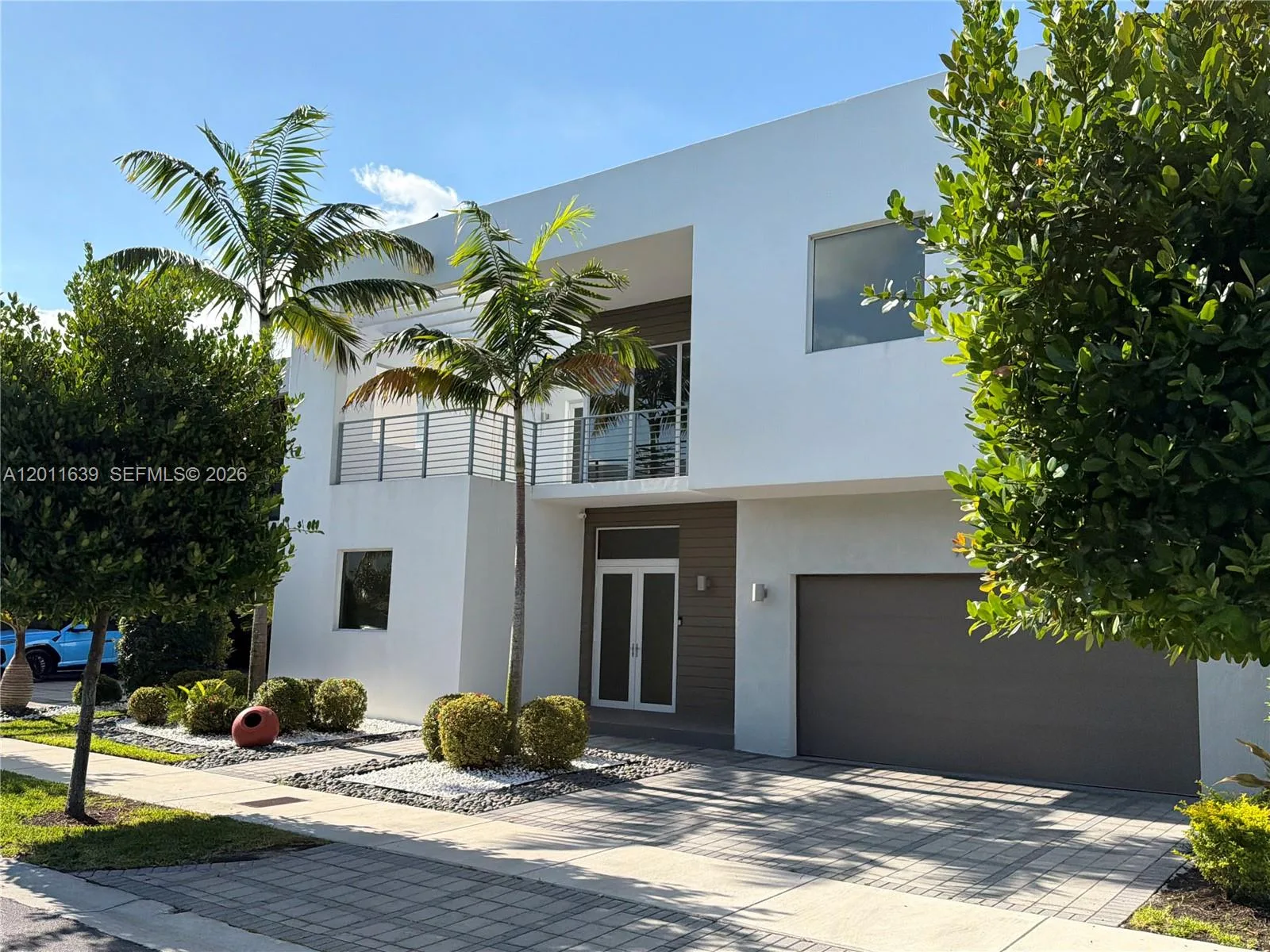 9980 NW 74th Ter, Doral, FL 33178