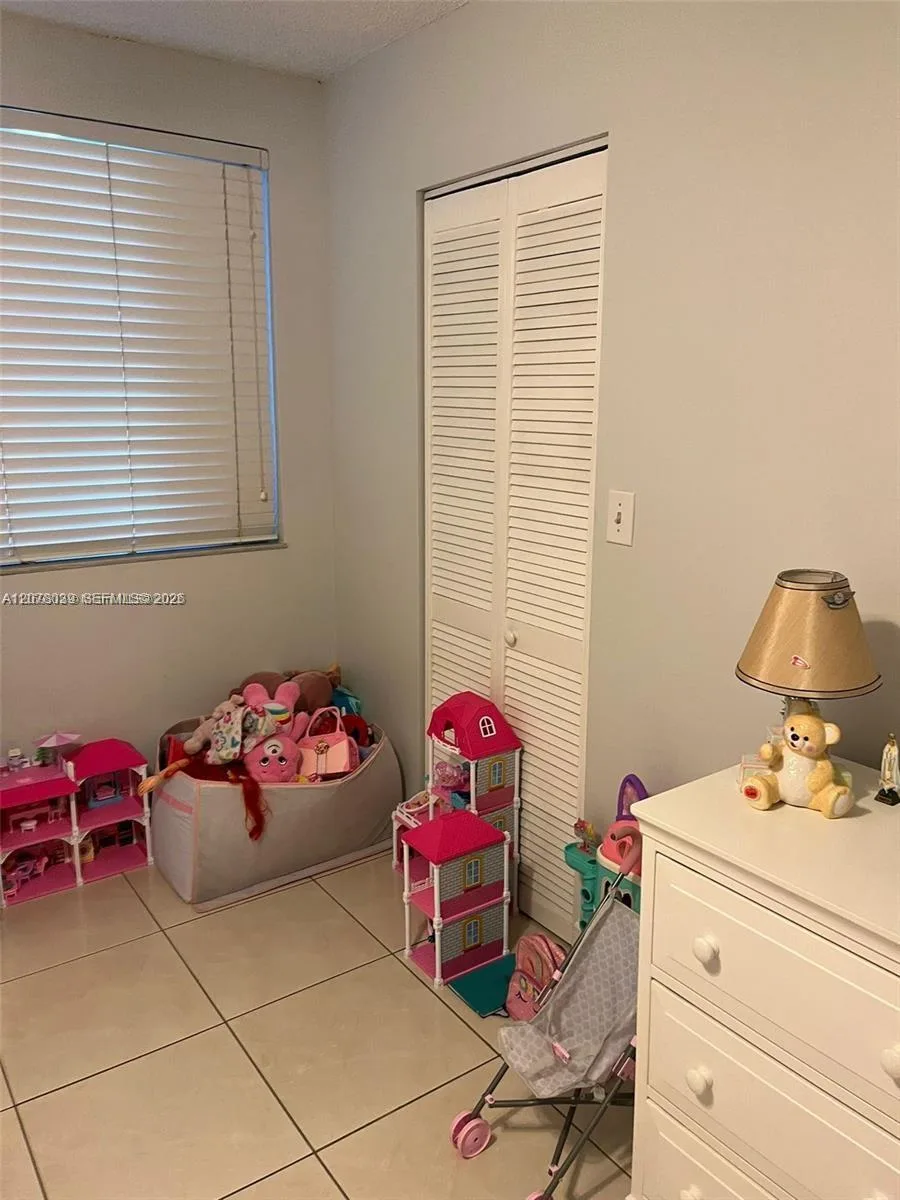 10135 NW 9th St Cir # 5-208, Miami, FL 33172 photo 7