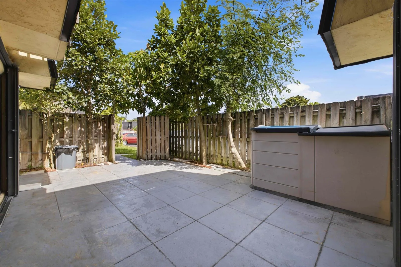 105 Woodland Road, Palm Springs, FL 33461 photo 5