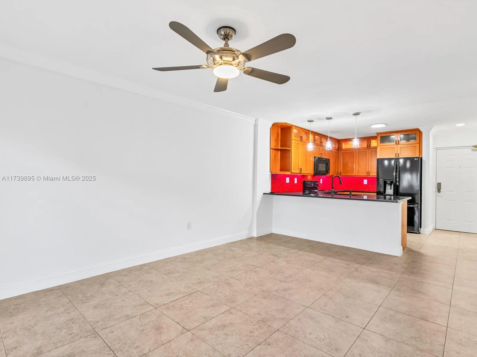 10900 SW 104th St # 114, Miami, FL 33176 photo 7