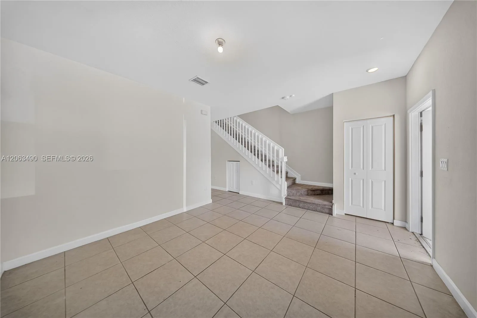 23450 SW 127th Pl, Homestead, FL 33032 photo 2