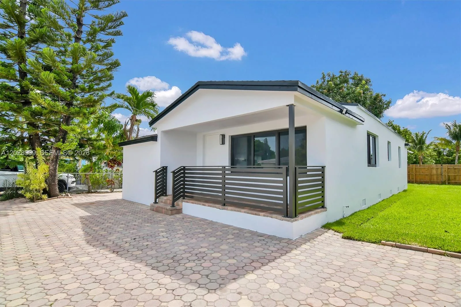 85 SW 30th Ave, Miami, FL 33135