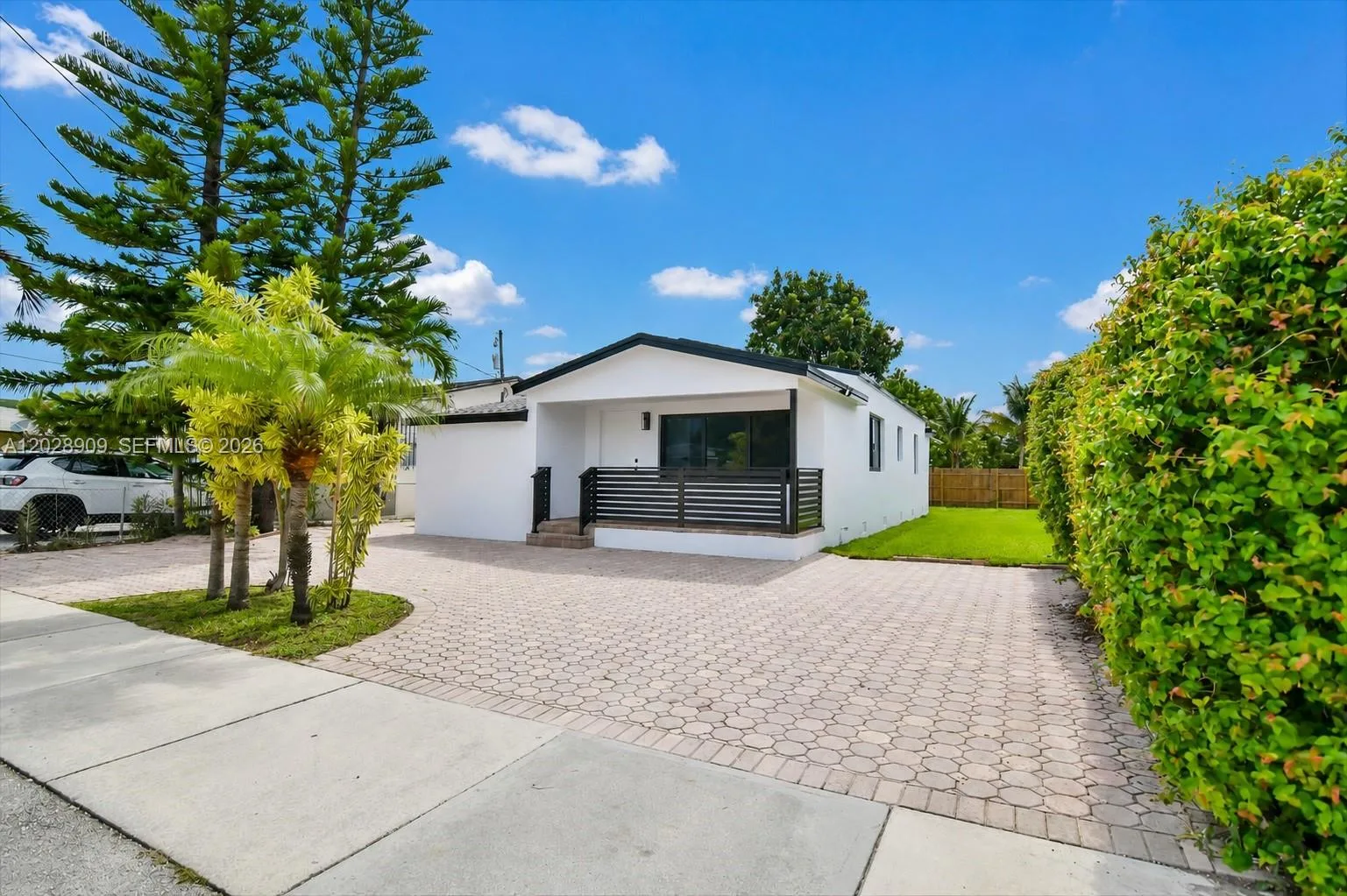 85 SW 30th Ave, Miami, FL 33135 photo 4