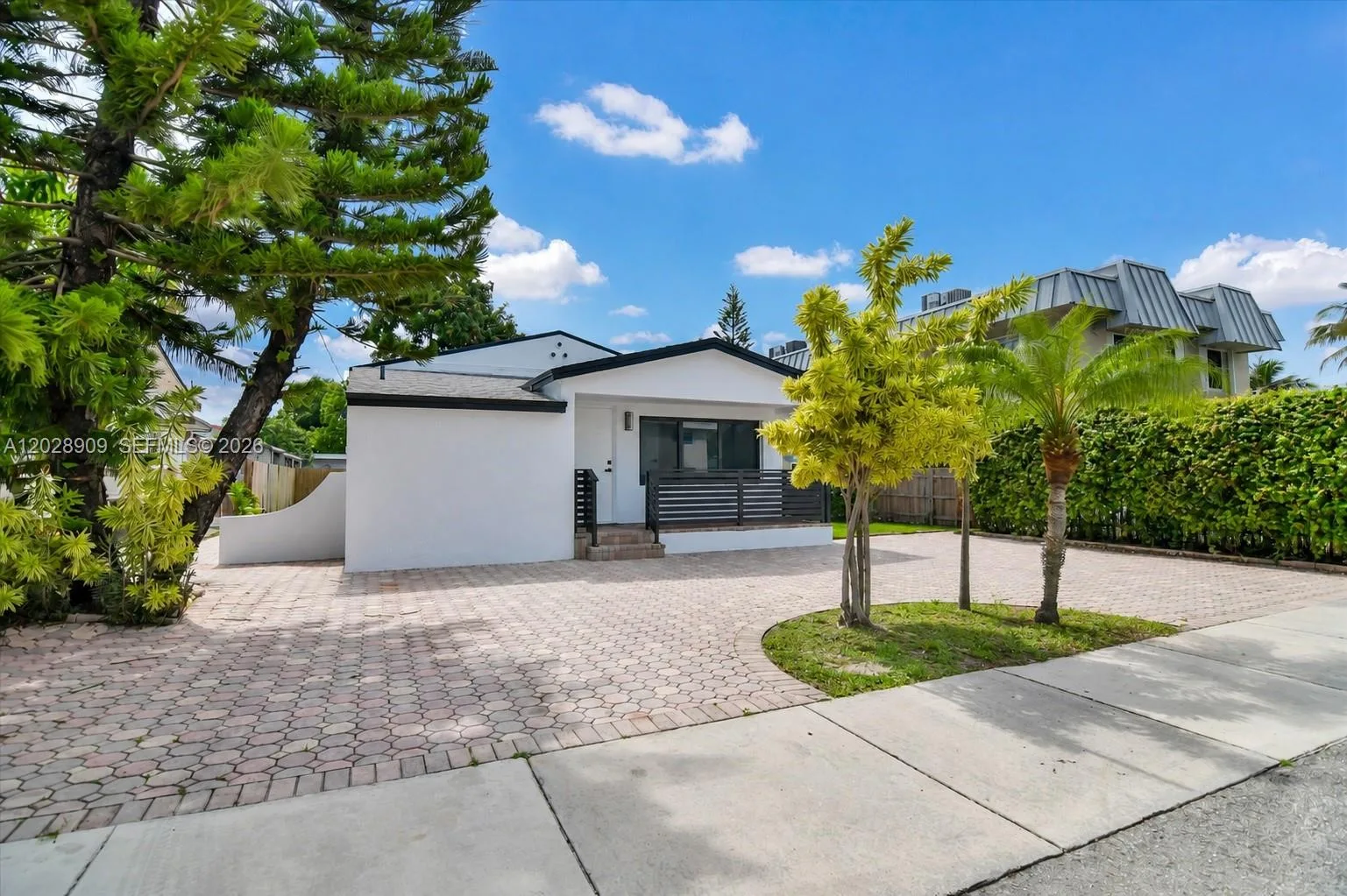 85 SW 30th Ave, Miami, FL 33135 photo 5