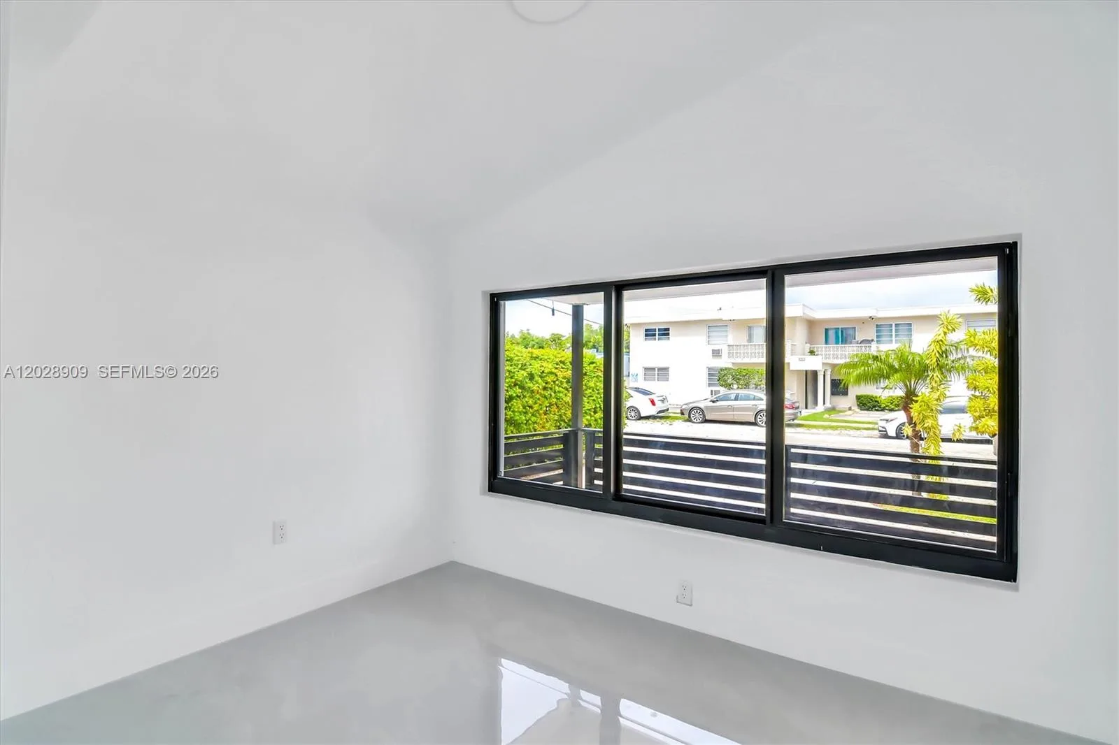 85 SW 30th Ave, Miami, FL 33135 photo 8