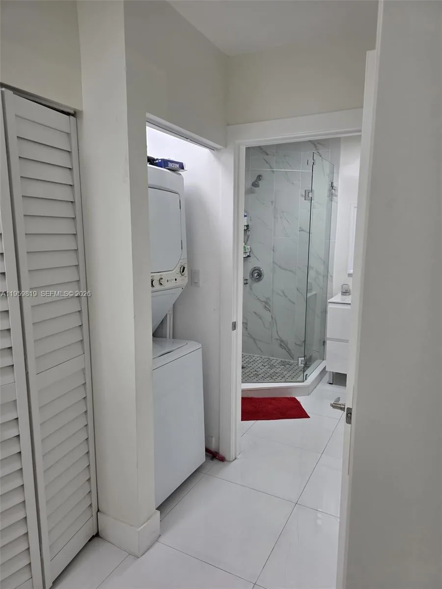 8523 NW 35th Pl, Miami, FL 33147 photo 4