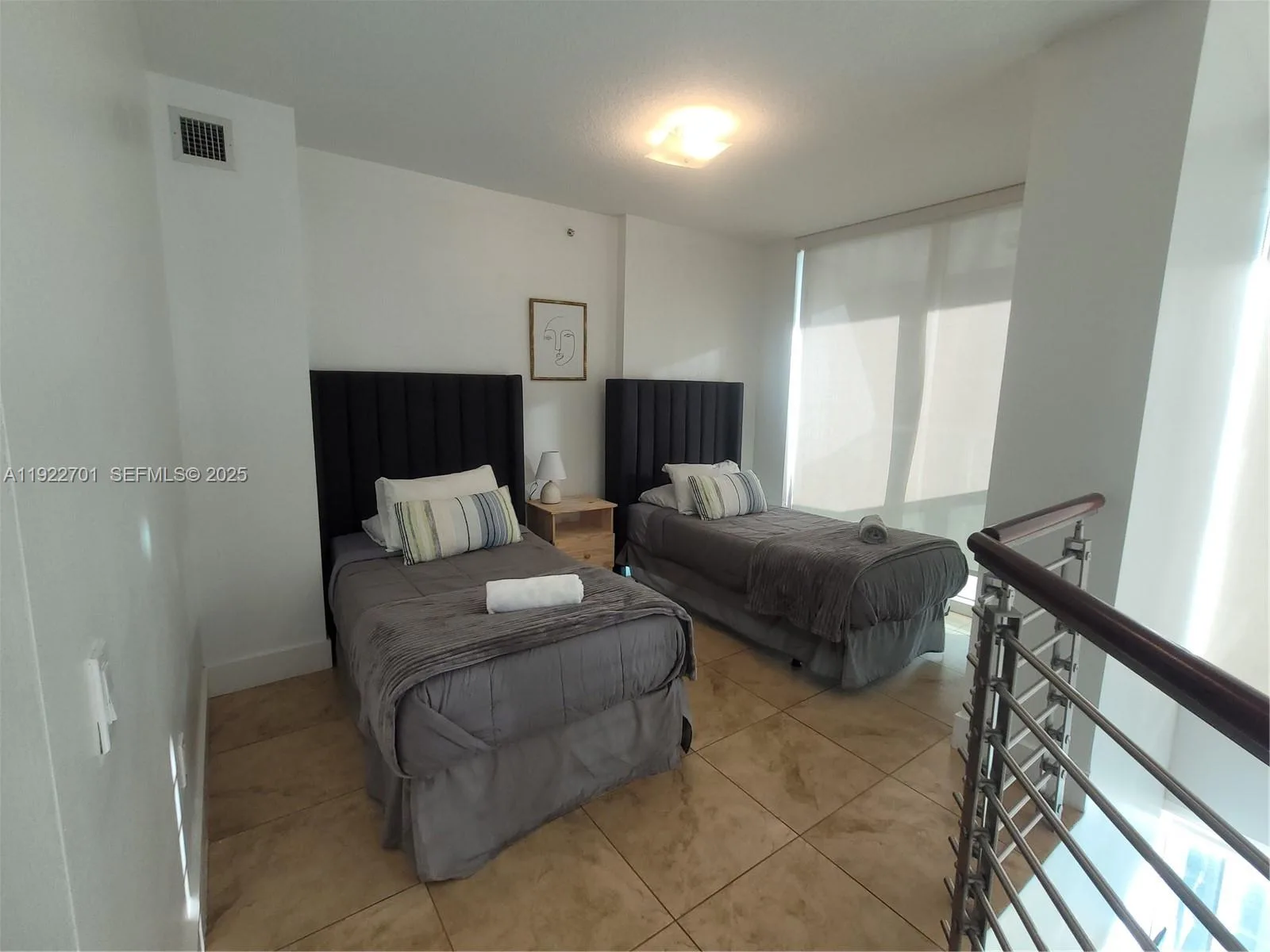 41 SE 5th St # 710, Miami, FL 33131 photo 11