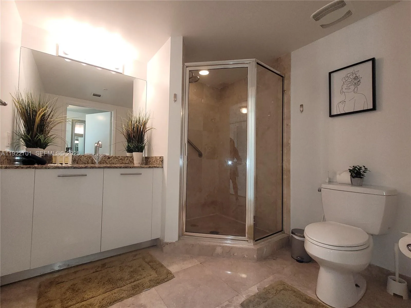 41 SE 5th St # 710, Miami, FL 33131 photo 9