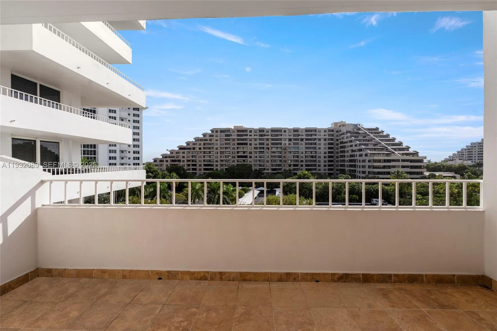 199 Ocean Lane Dr # 611, Key Biscayne, FL 33149 photo 10