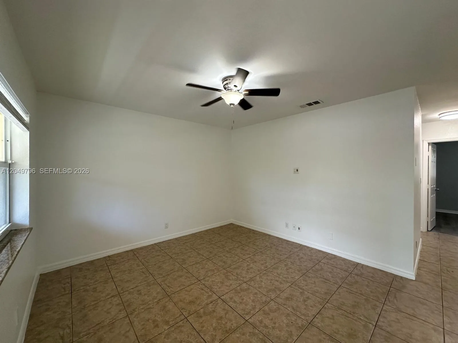 2640 NE 8th Ave # 17, Wilton Manors, FL 33334 photo 2