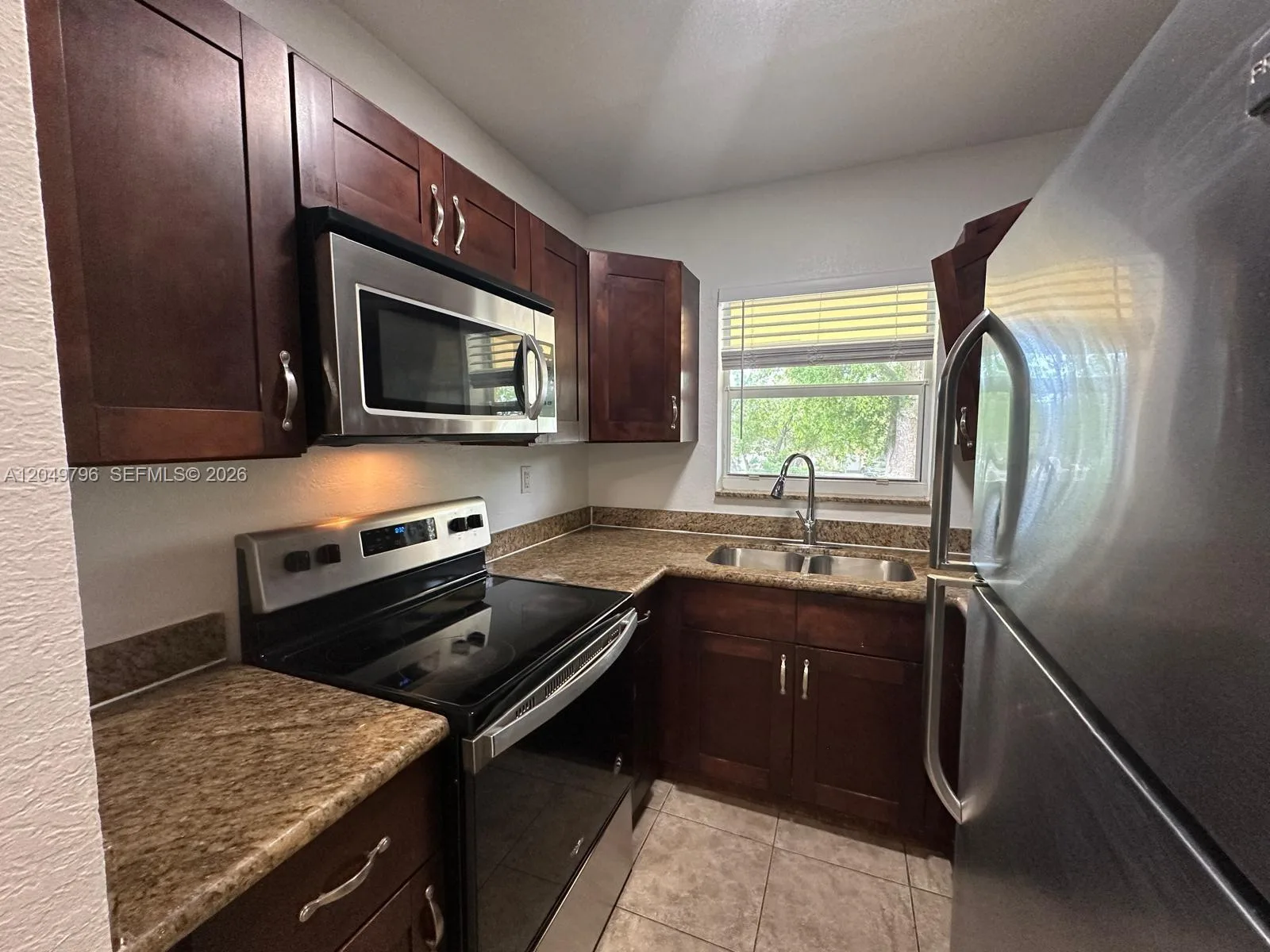 2640 NE 8th Ave # 17, Wilton Manors, FL 33334 photo 6