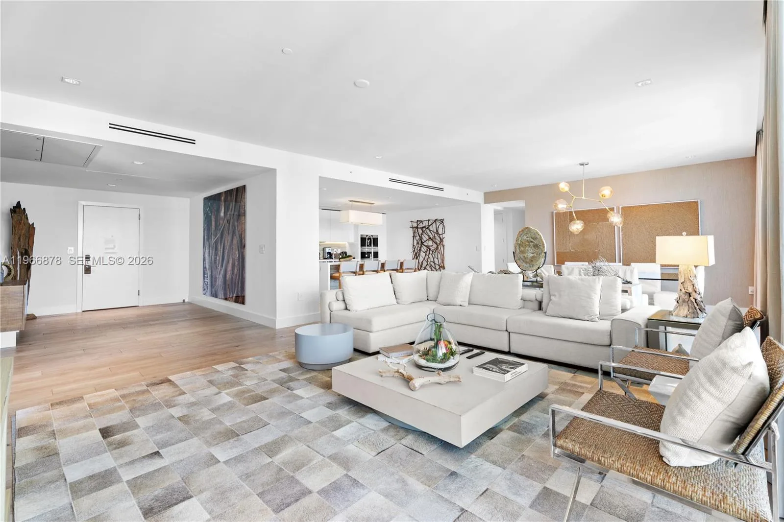 102 24th St # PH-1703, Miami Beach, FL 33139 photo 4