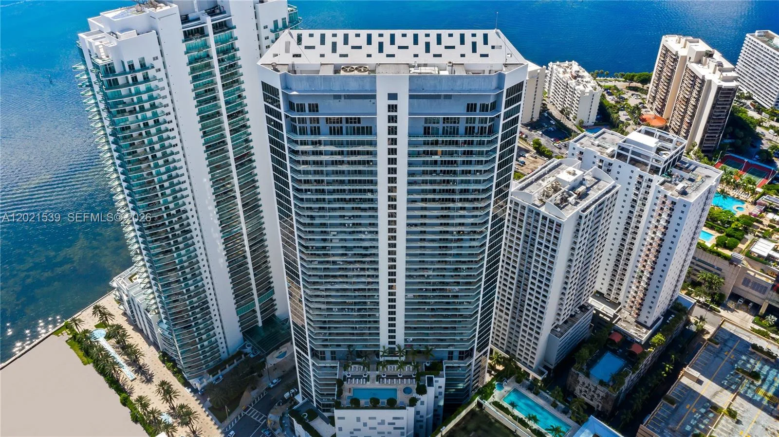 1300 E Brickell Bay Dr # 3701, Miami, FL 33131