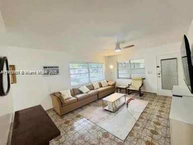 650 Pennsylvania Ave # 1, Miami Beach, FL 33139 photo 3