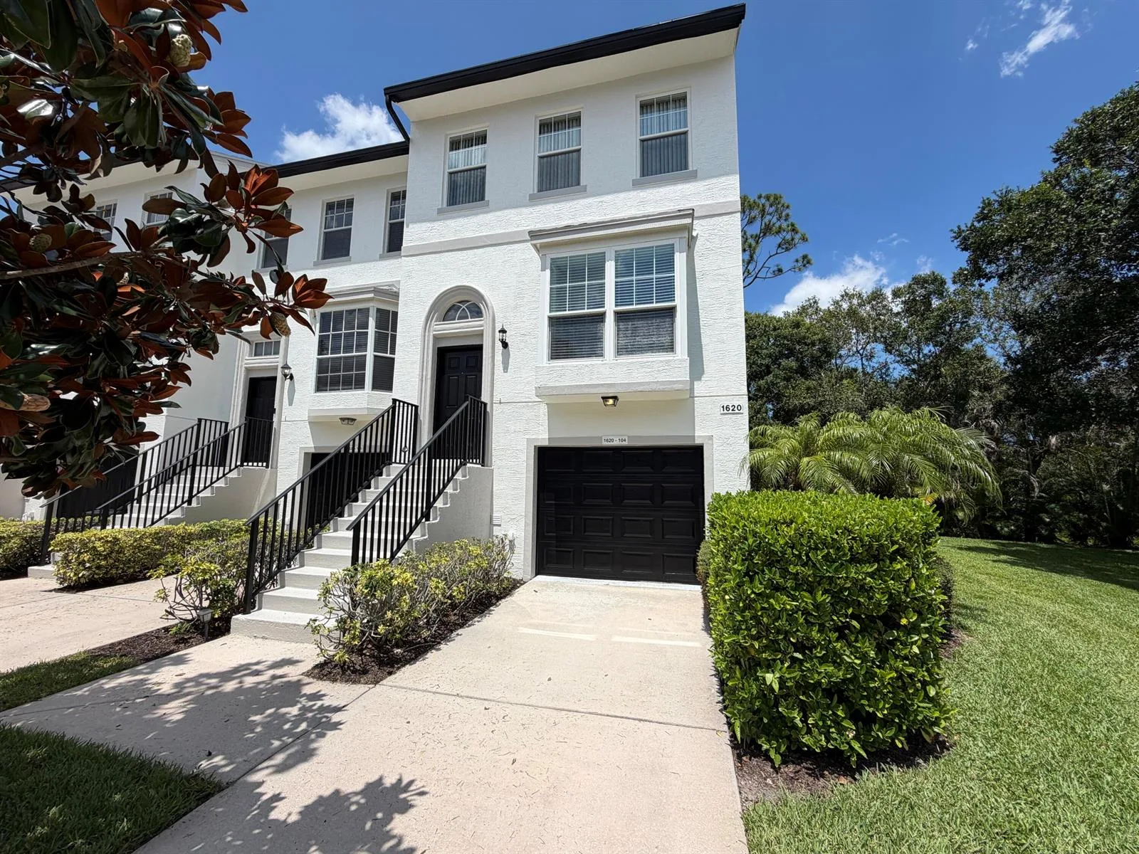 1620 42nd Square # 104, Vero Beach, FL 32960