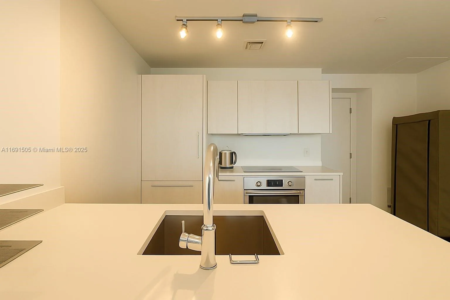 501 NE 31st St # 1204, Miami, FL 33137 photo 5