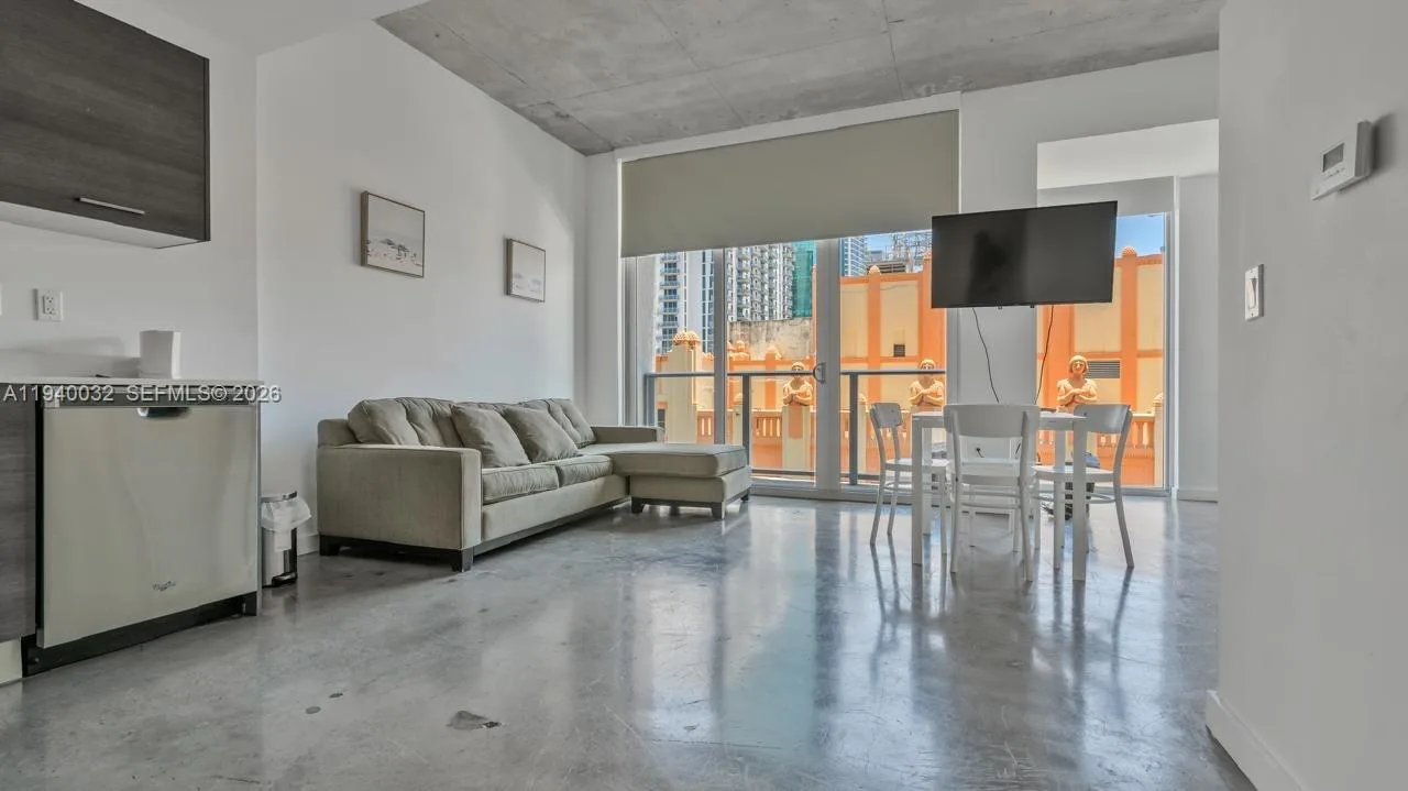 151 SE 1st St # 1403, Miami, FL 33131
