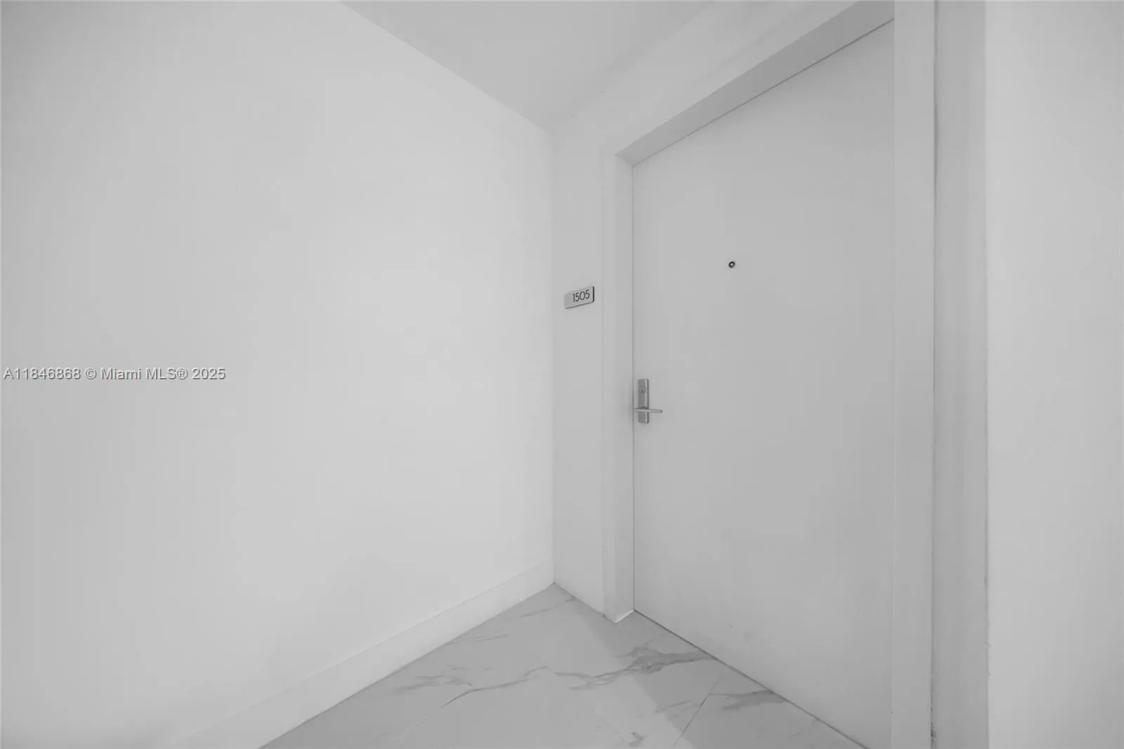 700 NE 24th St # 1505, Miami, FL 33137 photo 2