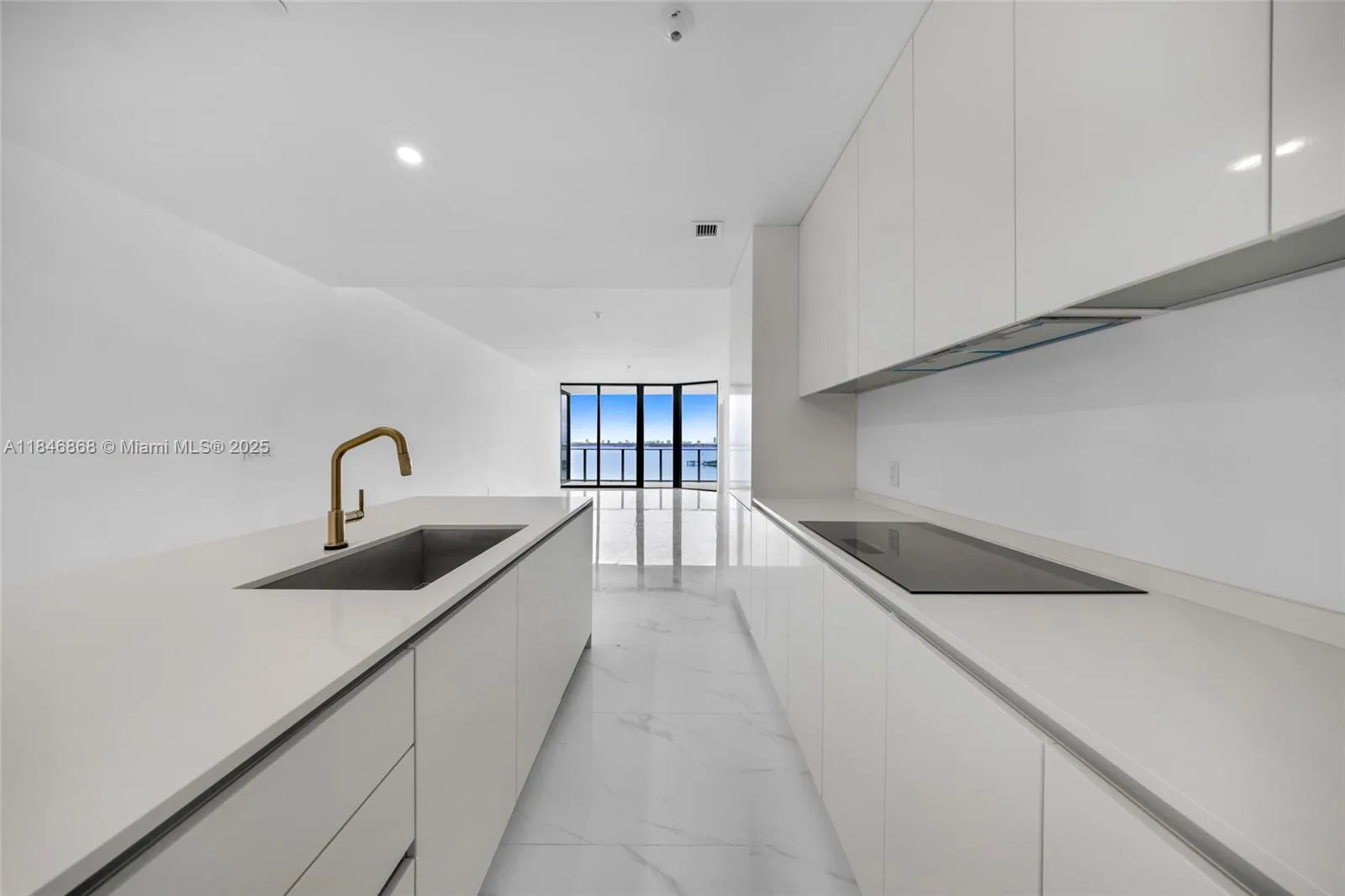 700 NE 24th St # 1505, Miami, FL 33137 photo 8