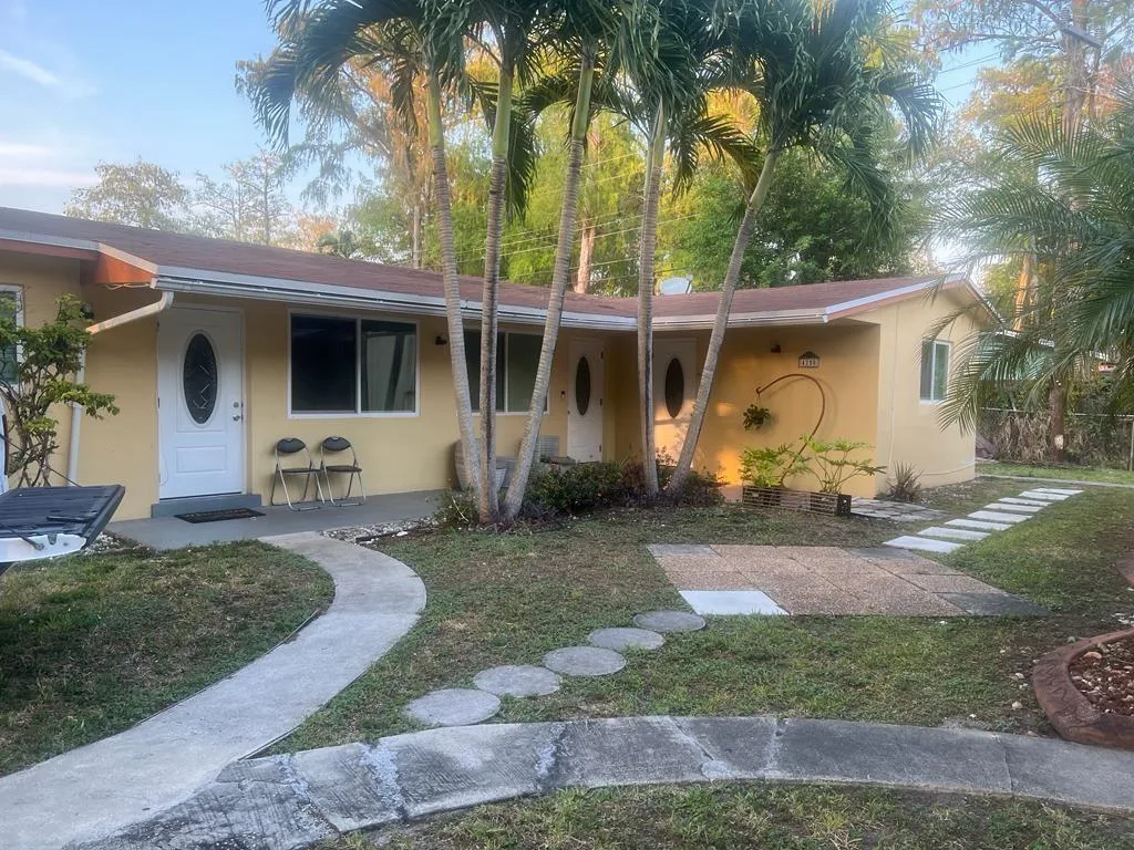 4250 NW 21st Avenue, Oakland Park, FL 33309 — zdjęcie 2