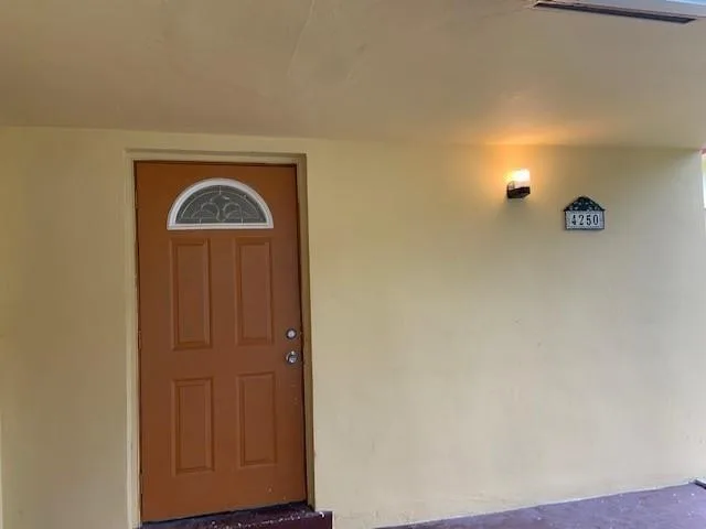 4250 NW 21st Avenue, Oakland Park, FL 33309 — zdjęcie 3