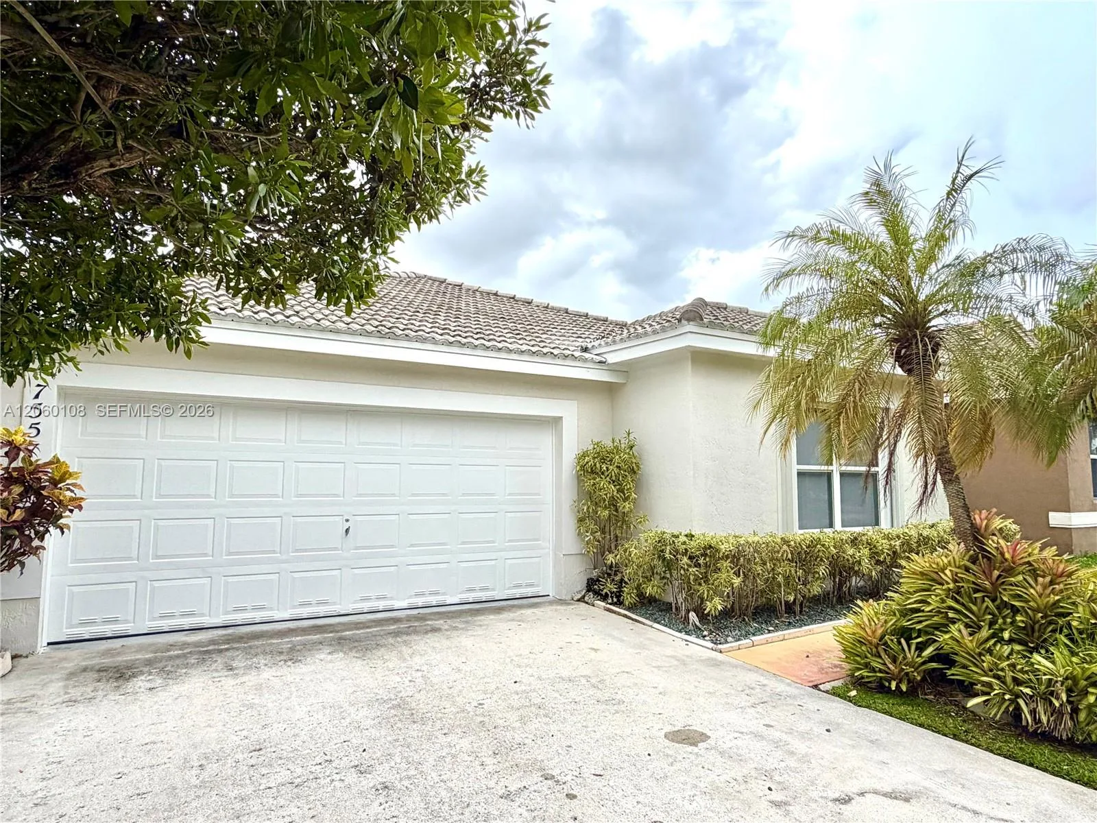 7557 SW 164th Ct, Miami, FL 33193