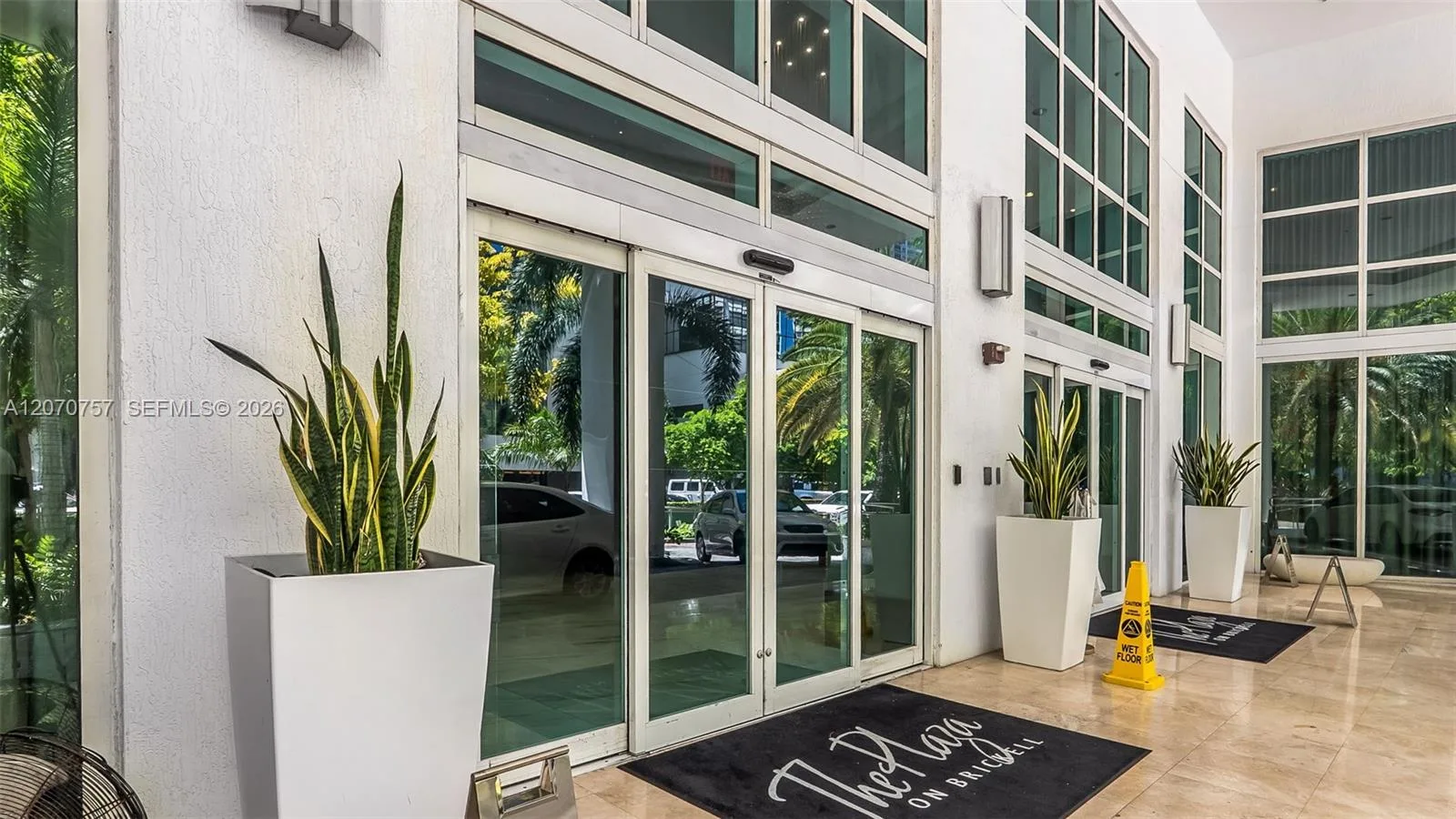 951 Brickell Ave # 3801, Miami, FL 33131