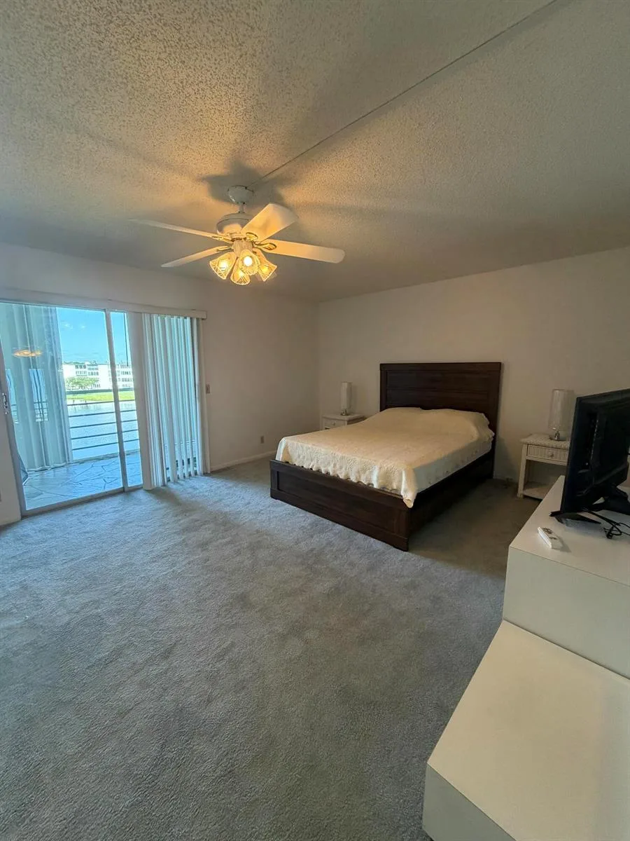 4091 Cornwall E, Boca Raton, FL 33434 photo 7