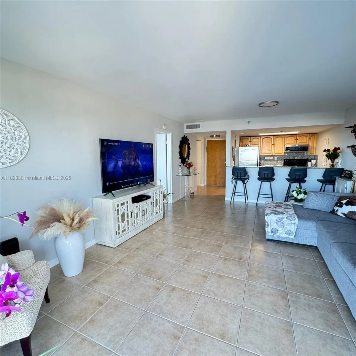 7601 E Treasure Dr # 512, North Bay Village, FL 33141 photo 12