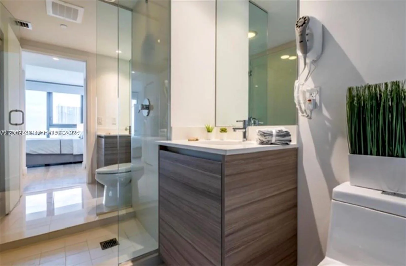 121 NE 34th St # 3105, Miami, FL 33137 photo 6