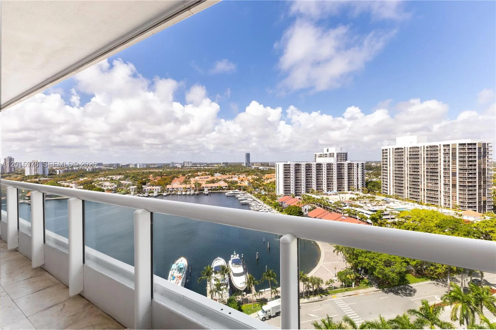 21055 Yacht Club Dr # 1707, Aventura, FL 33180 photo 10